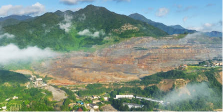 云浮部分矿场俯瞰图.png 云浮部分矿场俯瞰图.png